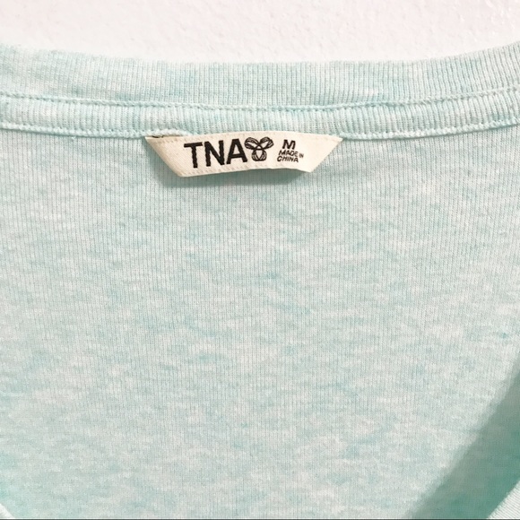 • Aritzia • Pomona Tee - Picture 5 of 8